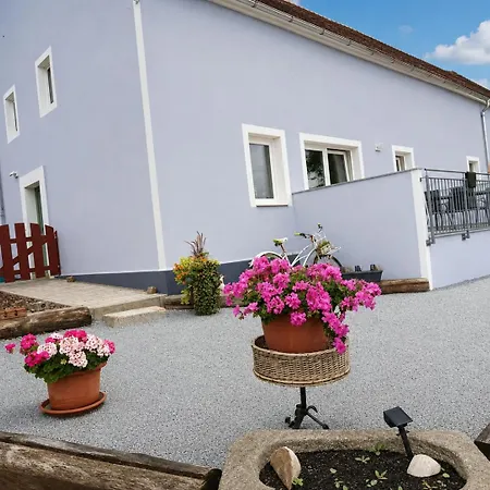 Ullrichshof Oberlausitz - Sauna Grillplatz Panoramablick * Malschwitz